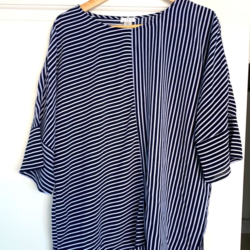 Blouse. - Picture 4 of 6
